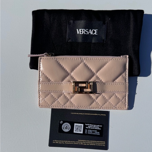 Versace Greca Goddess zippered card case Full Inclusion Blush Pink - Picture 11 of 12